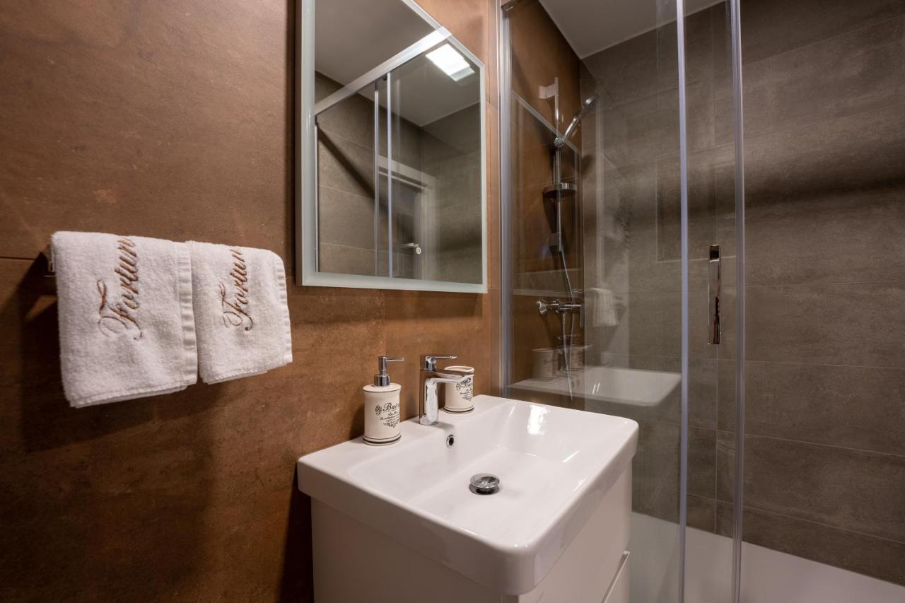 Fortun Estate - Apartmaji Ob Reki Kolpi Metlika Buitenkant foto